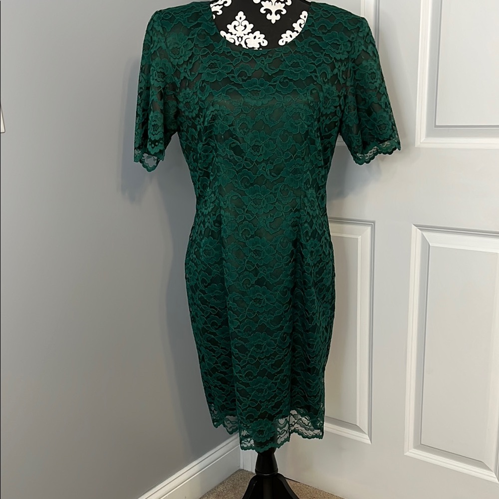 Elegant Green Lace Dress